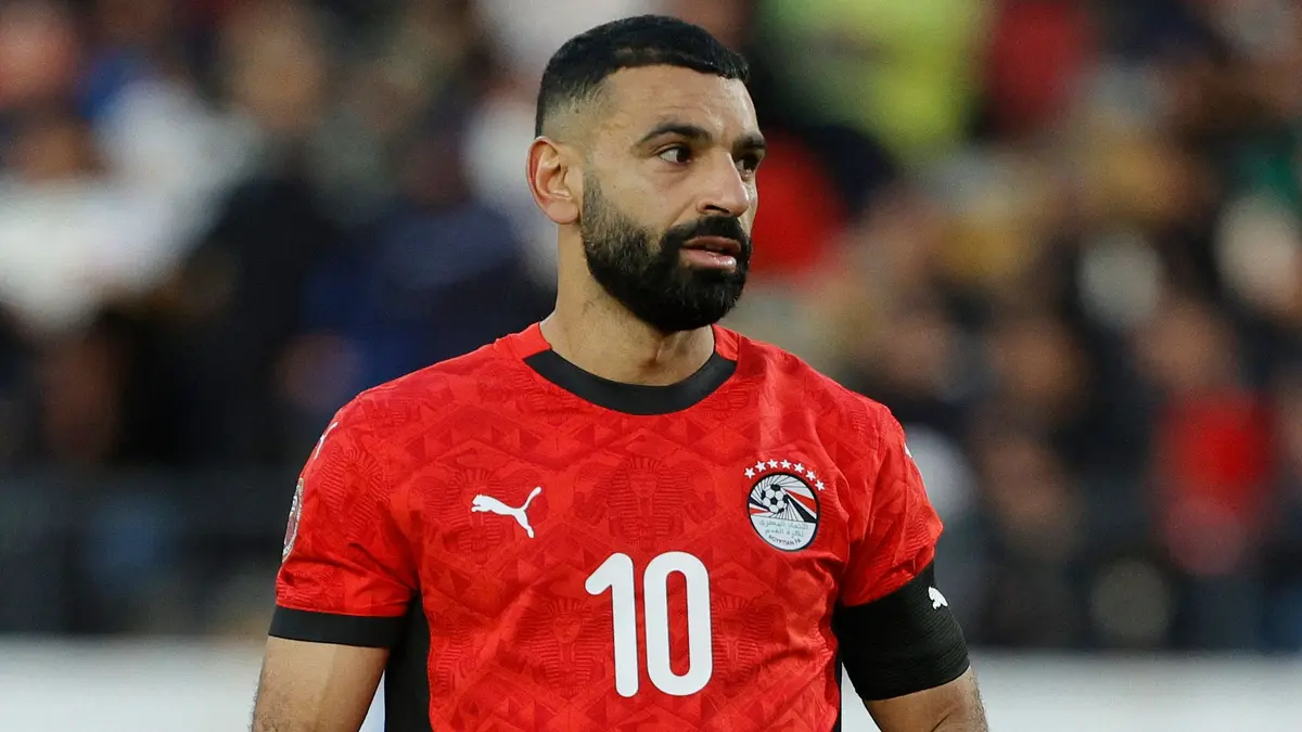 بالفيديو.. تحذير مصري إلى صلاح من سيناريو ميسي