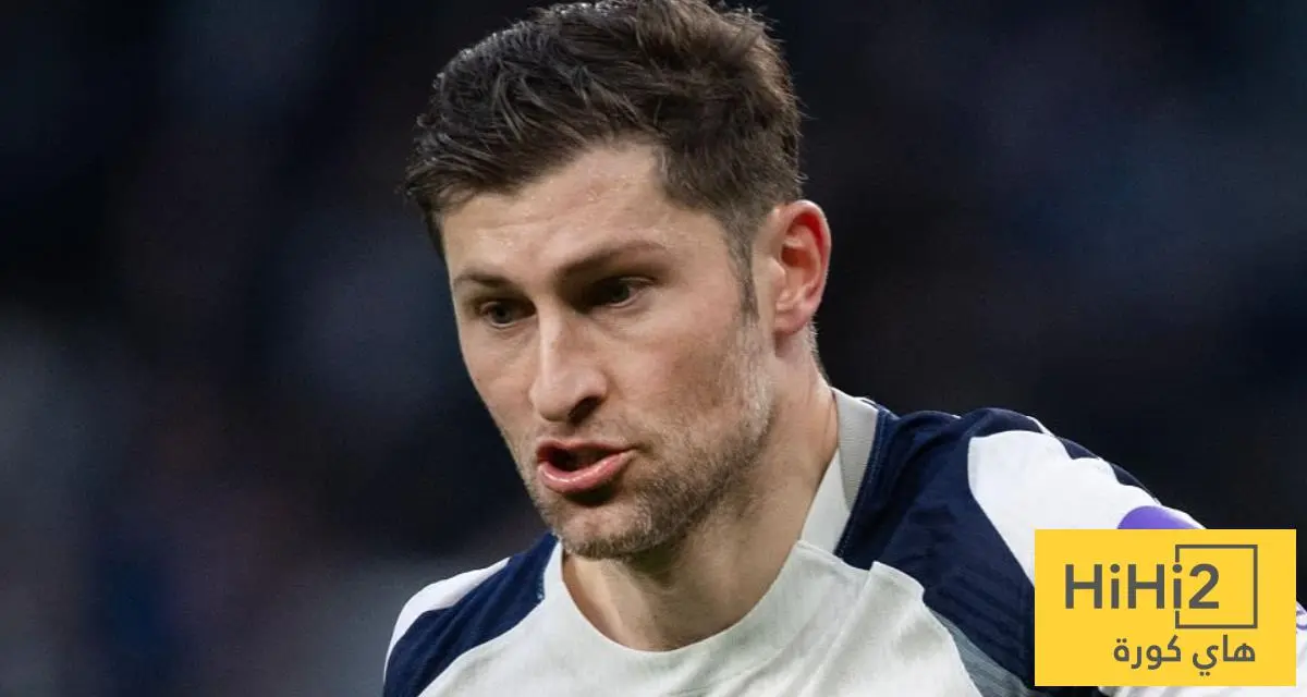 لاعب توتنهام مرشح لتدريب الفريق مؤقتًا