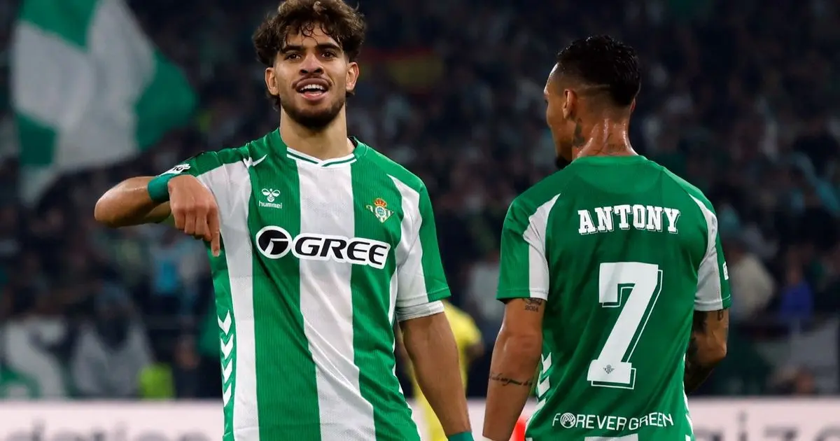 من بينهم الزلزولي.. برشلونة يخطط لمستقبل الجناح الأيسر