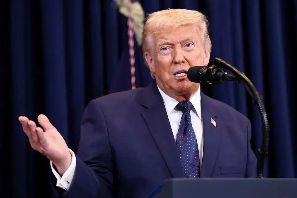 ترامب: أريد نفط إيران وقد نسيطر على "خرج"