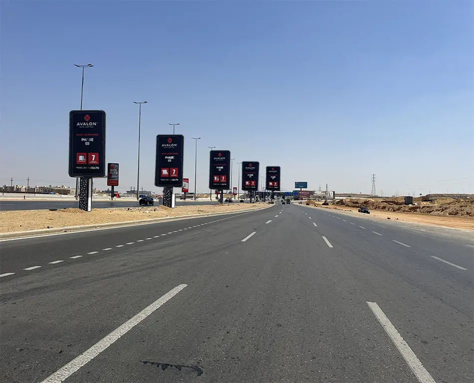 وزارة النقل تضخ 500 مليار جنيه لتنفيذ شبكة طرق بطول 7 آلاف كم