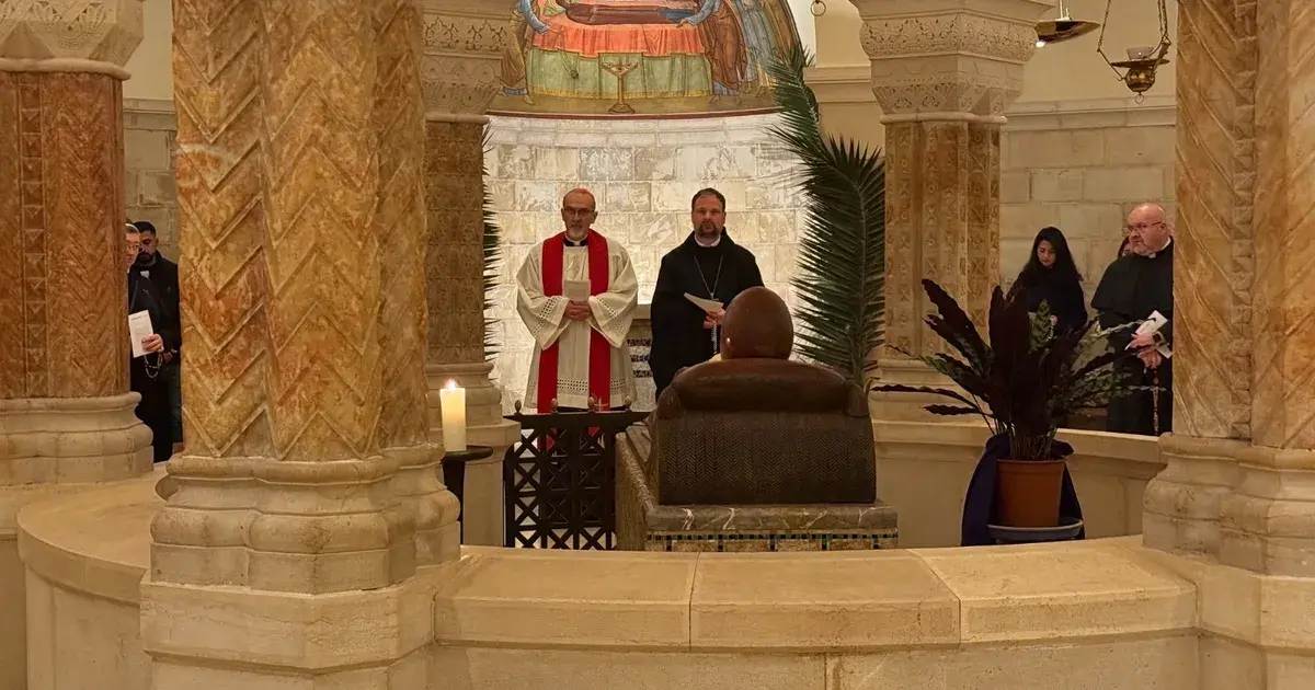 نتنياهو يتراجع عن منع بطريرك القدس للاتين من إحياء أحد السعف