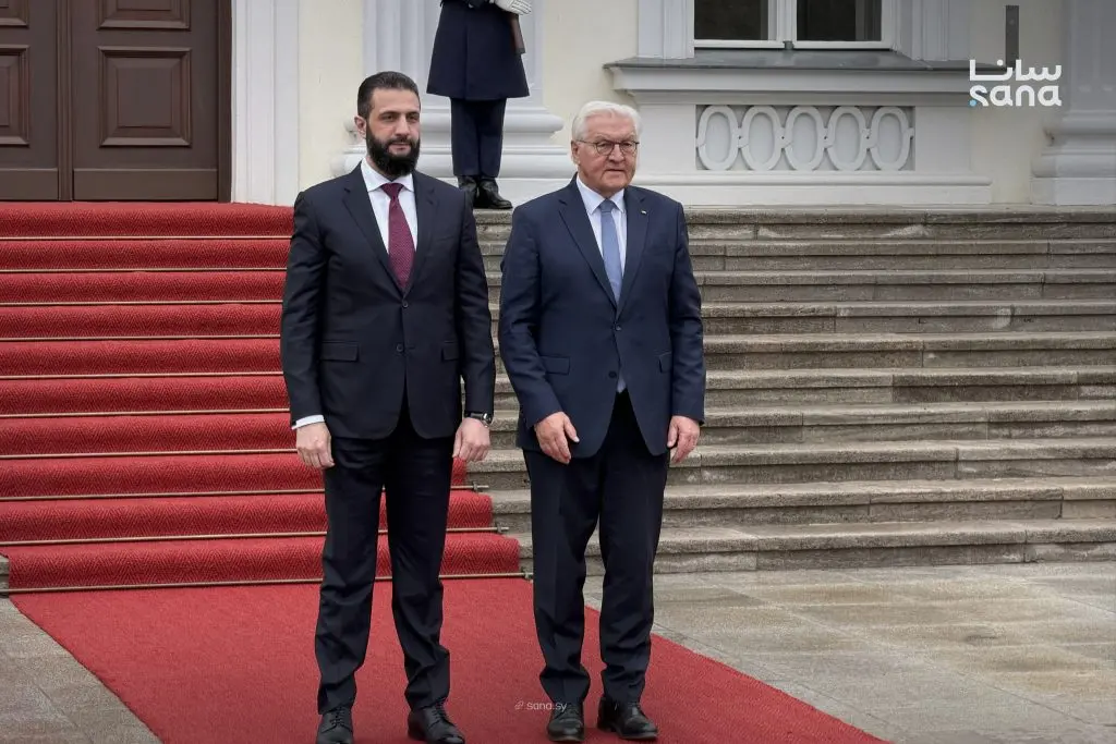 وصول الرئيس أحمد الشرع إلى قصر الرئيس الألماني فرانك فالتر شتاينماير في العاصمة برلين