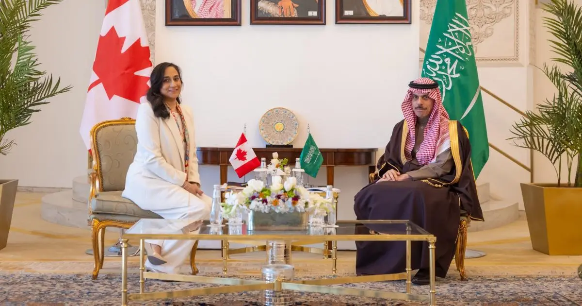 السعودية وكندا تبحثان العلاقات والعدوان الإيراني