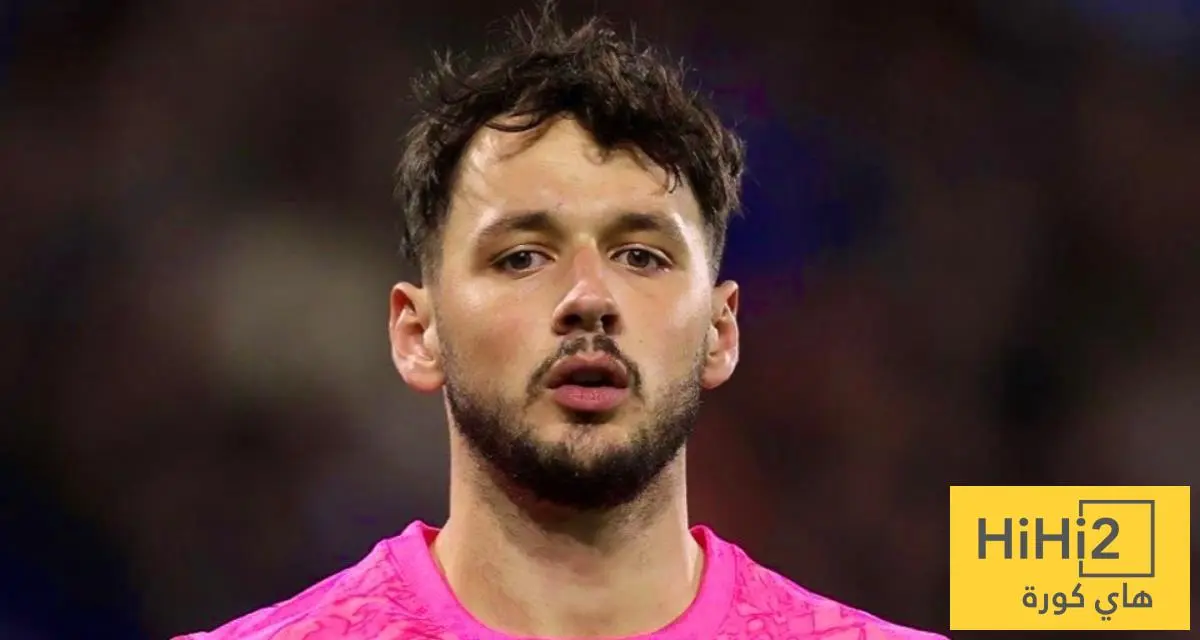 فريق إنجليزي يتصدر سباق ضم حارس السيتي