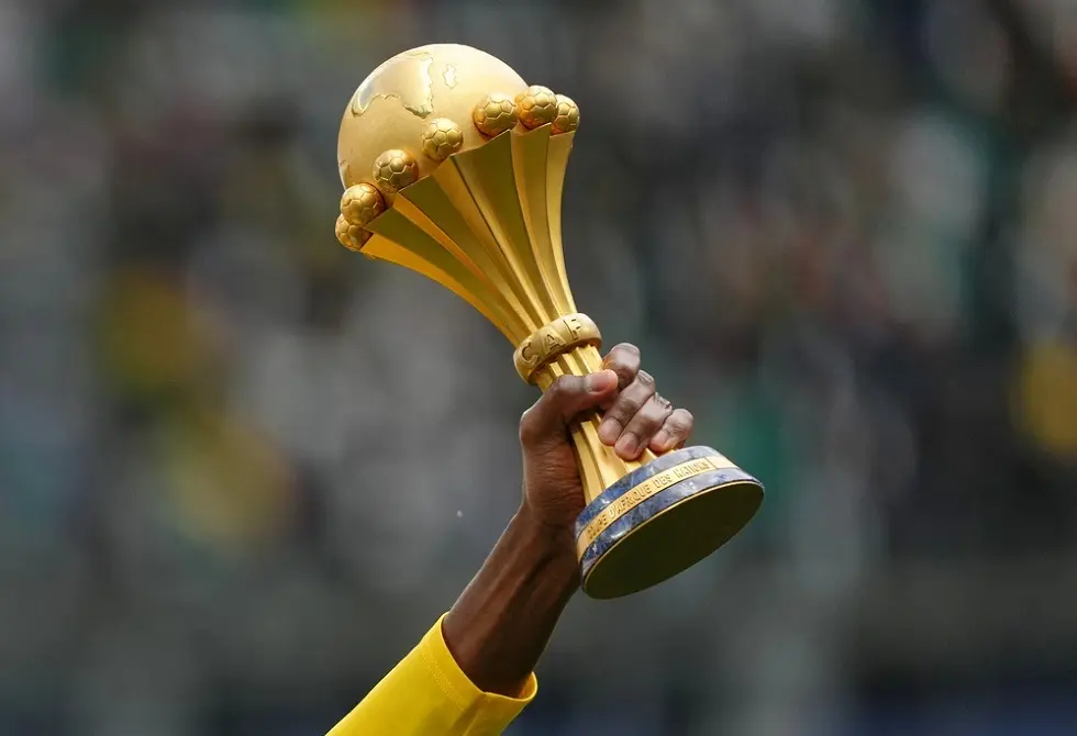 رغم التهديدات.. لاعبو السنغال يستفزون "الكاف" والمغرب باستعراض في ملعب فرنسا (فيديو)