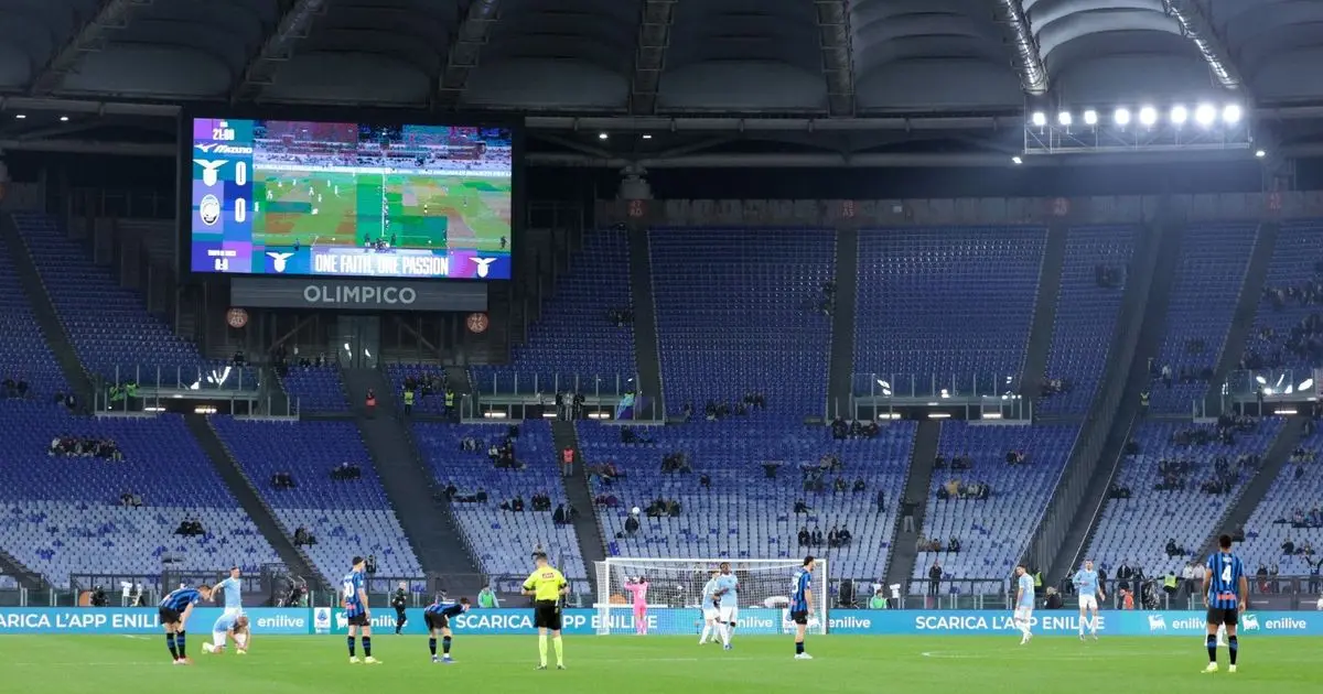 لاتسيو يعاني من أزمة غير مسبوقة بسبب مقاطعة الجماهير للمباريات