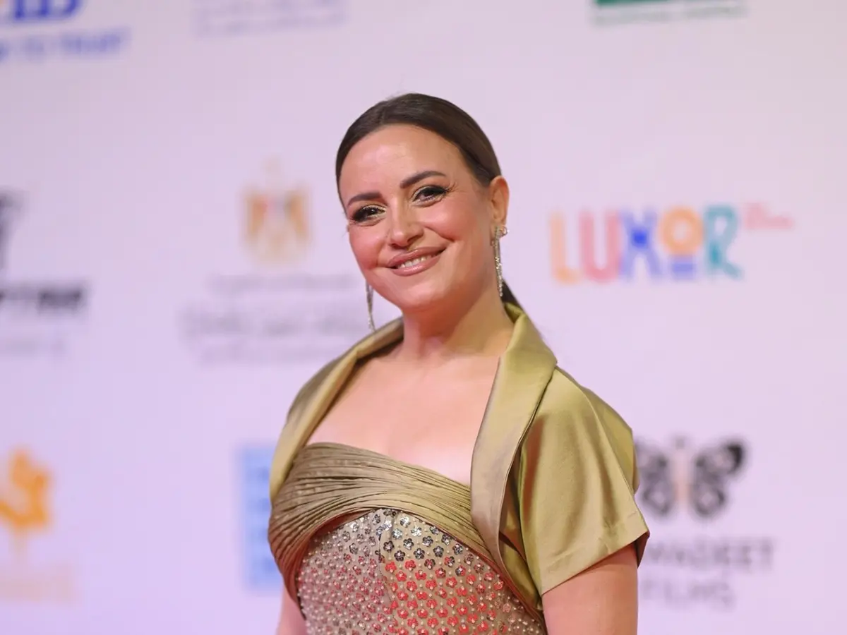 تكريم ريهام عبد الغفور وجلباب خالد الصاوي.. أبرز لقطات افتتاح مهرجان الاقصر