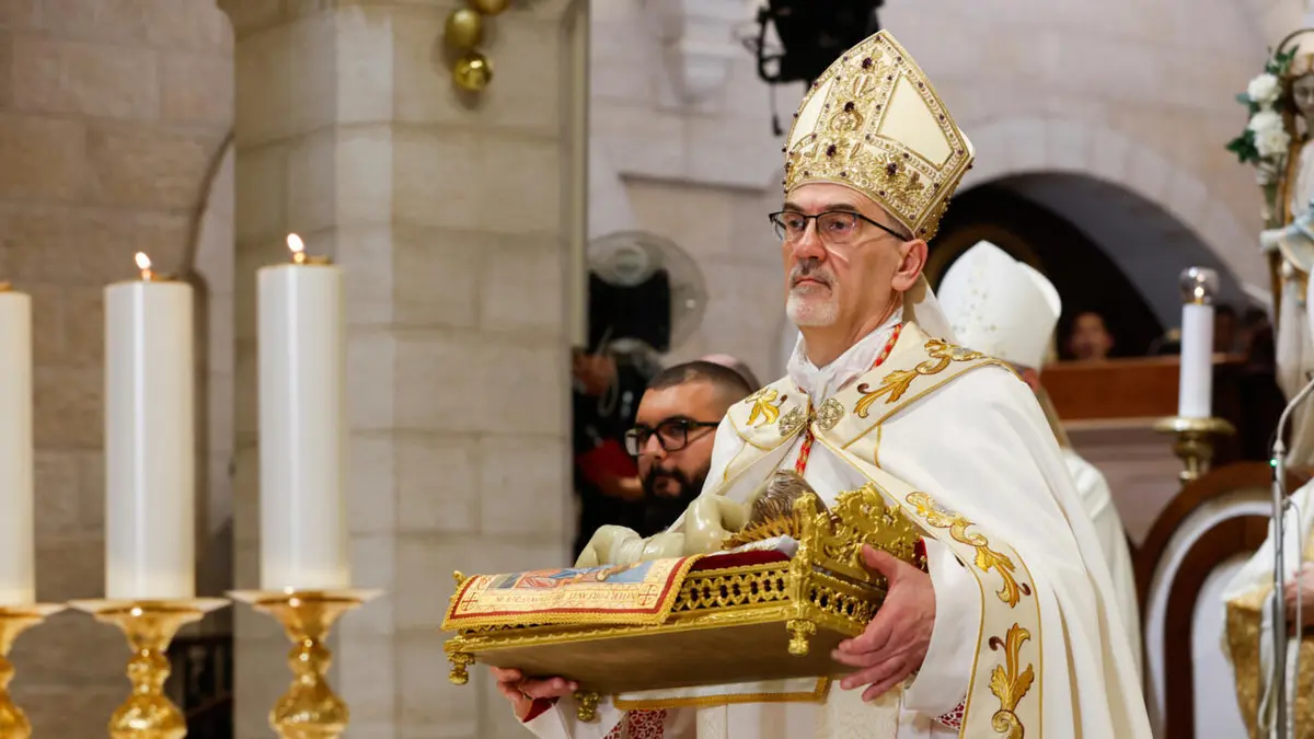 إسرائيل تسمح لبطريرك اللاتين بدخول كنيسة القيامة في القدس بعد غضب دولي واسع أثاره قرار منعه