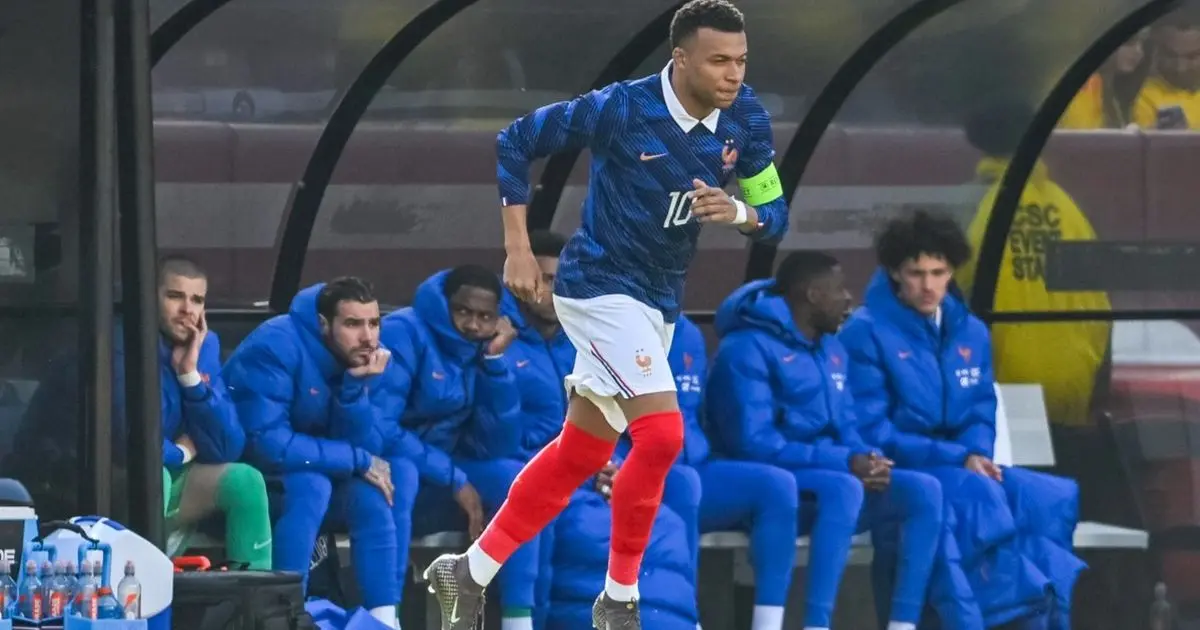 فرنسا تترقب "هدية مصر" أمام إسبانيا