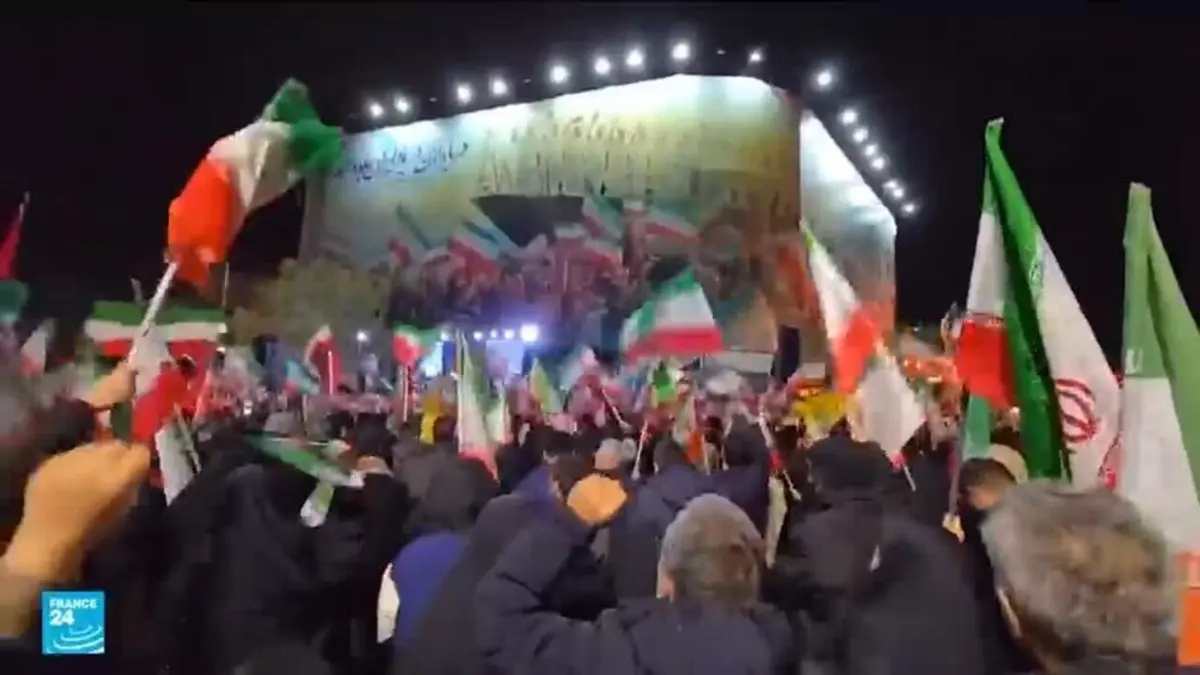 كاميرا تتجول بشكل سري بشوارع طهران..عاصمة تتغير ملامحها بفعل القصف اليومي على أحيائها