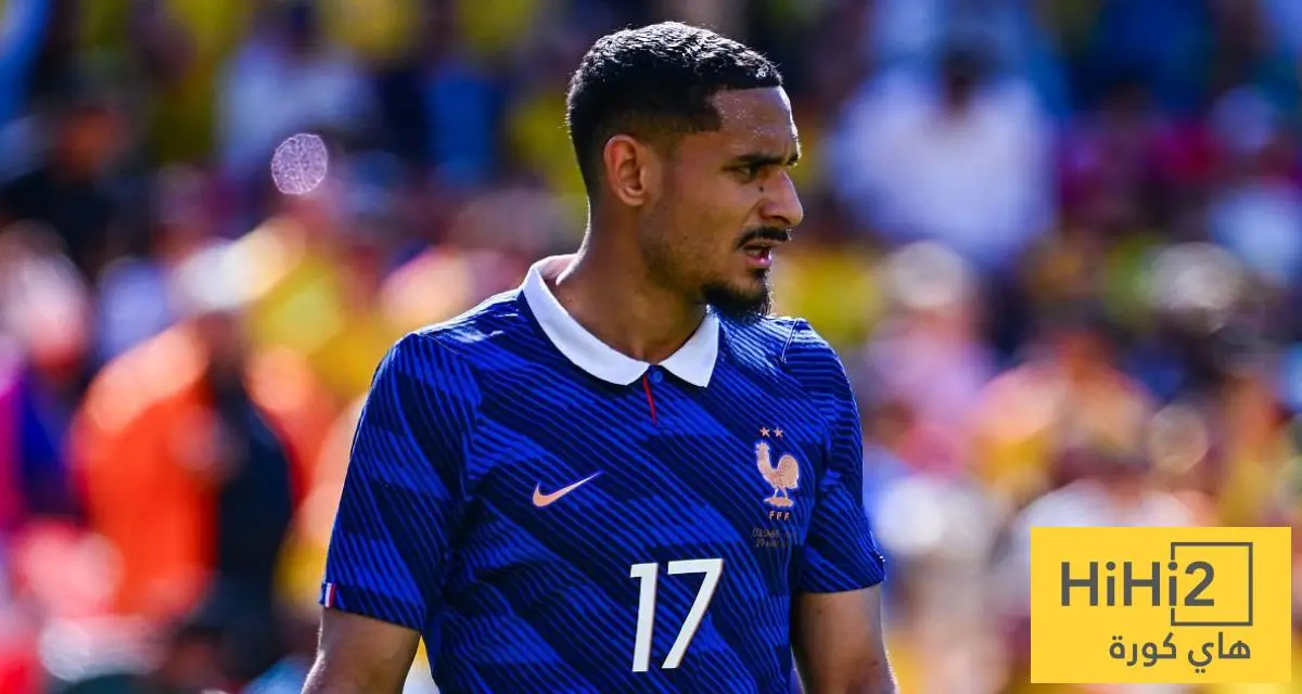 تطورات تعاقد ليفربول مع مدافع فرنسا