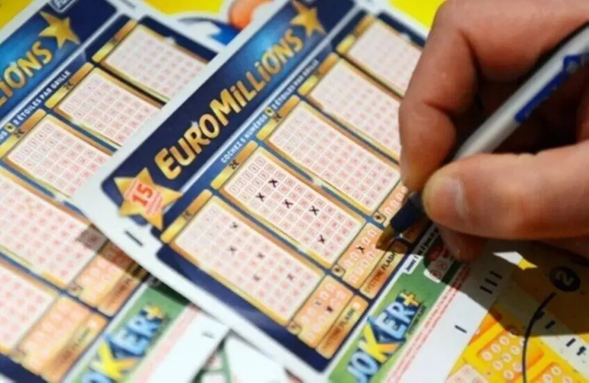 سباق مع الزمن للعثور على فائز بجائزة يانصيب تتجاوز 10 ملايين جنيه إسترليني