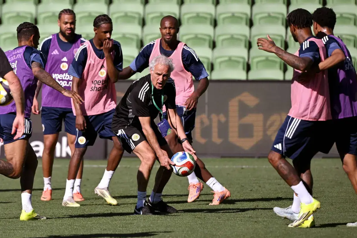 مدرب كوراساو: سنحقق مفاجأة في كأس العالم