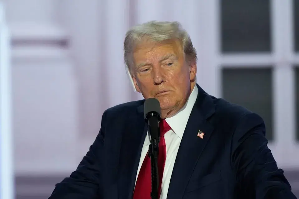 ترامب: إذا لم يفتح مضيق هرمز فورا فسنفجر جميع محطات توليد الكهرباء وآبار النفط وجزيرة خرج