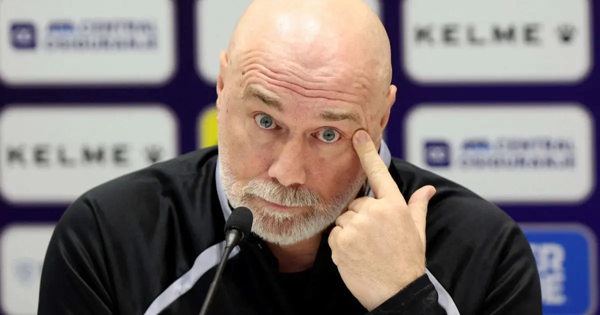 "ركن الباص".. مدرب البوسنة يريد استخدام سلاح مورينيو ضد إيطاليا