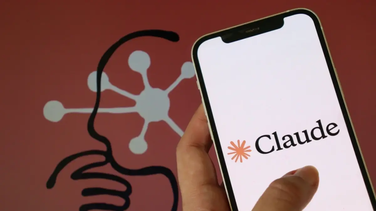 تجربة في أنثروبيك تكشف عن أنماط شبيهة بمشاعر البشر تؤثر في سلوك Claude