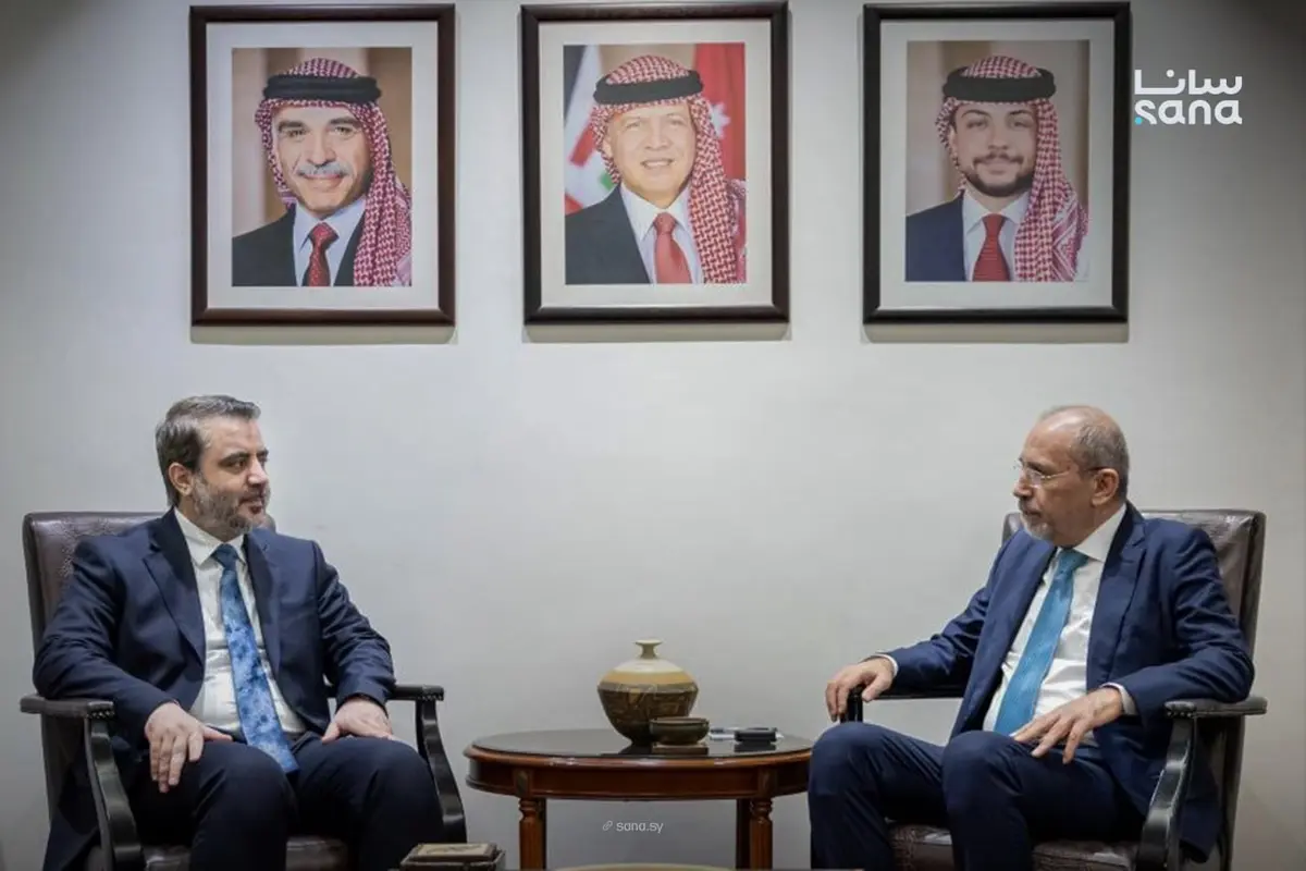 مباحثات بين وزير الخارجية ونظيره الأردني حول عدد من القضايا المشتركة وسبل تعزيز التعاون