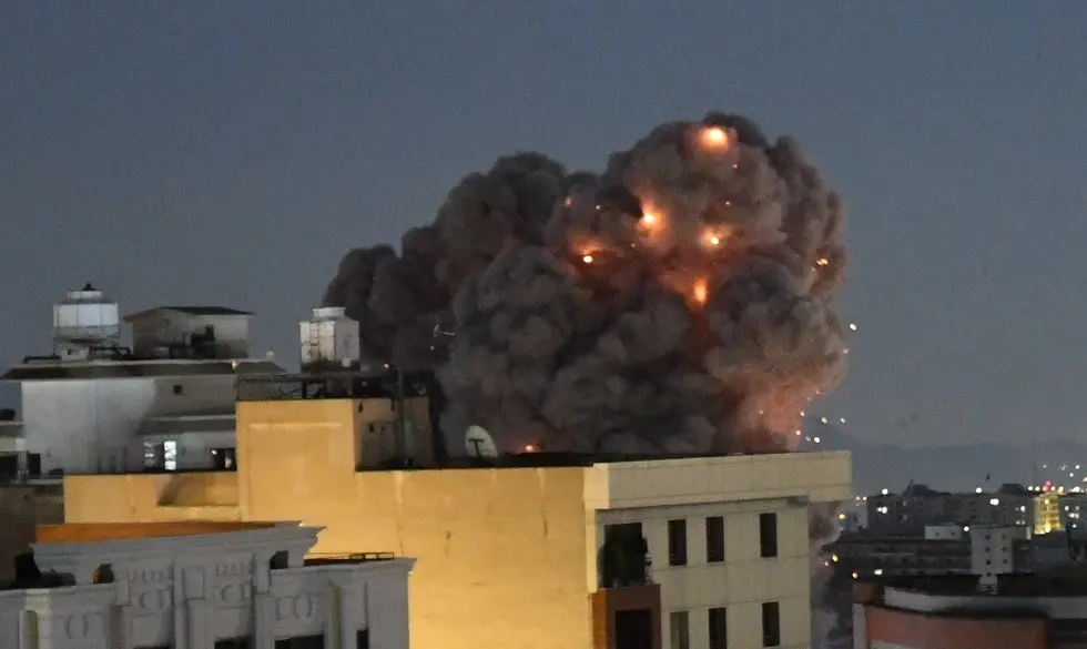 طهران: الهجمات الإسرائيلية والأمريكية على إيران ألحقت أضرارا بـ25 منشأة دوائية (فيديو)