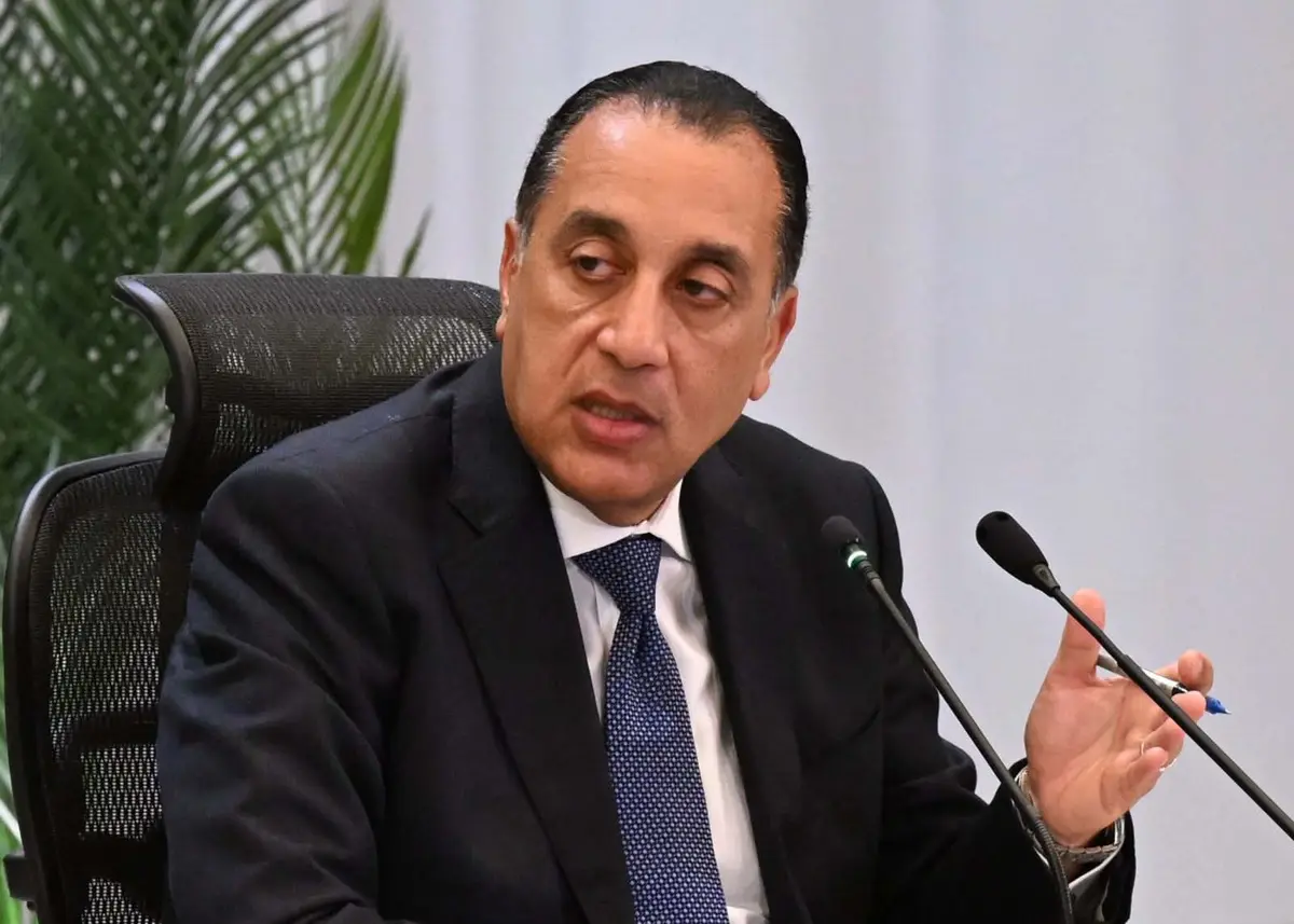 رئيس الوزراء يبدأ جولة تفقدية بعدد من الشركات الصناعية بالمنطقة الاستثمارية بمدينة بنها