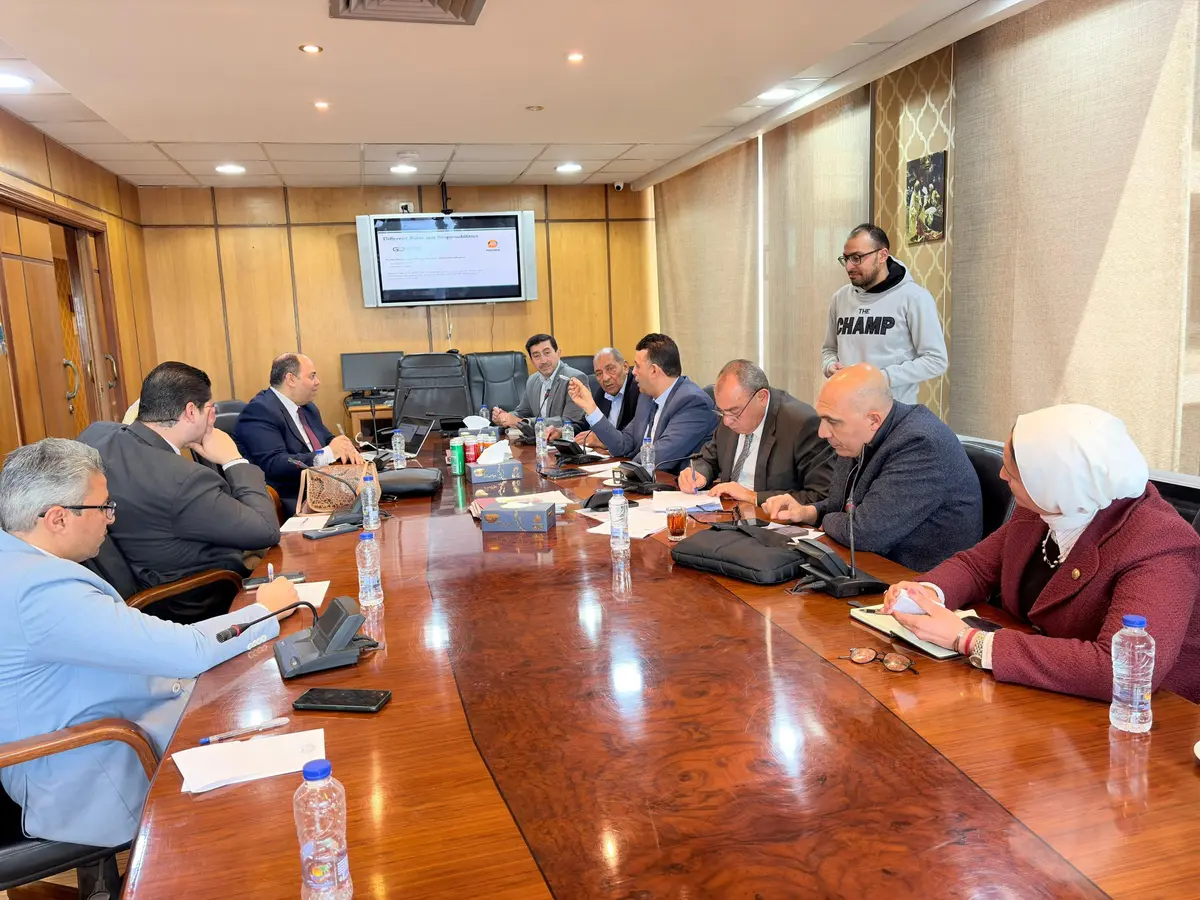 غرفة الصناعات النسيجية تدرس تدشين 5 مدارس تكنولوجيا تطبيقية لسد عجز العمالة الفنية