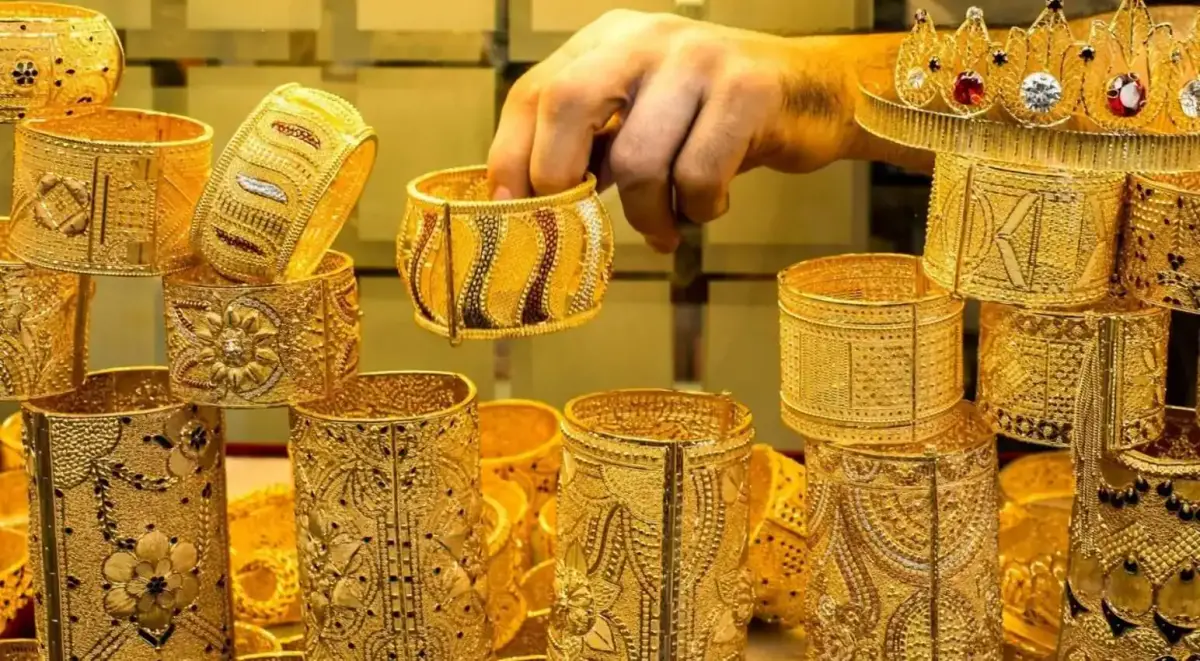 سعر الذهب اليوم في السعودية ومصر.. كم سجل عيار 21؟