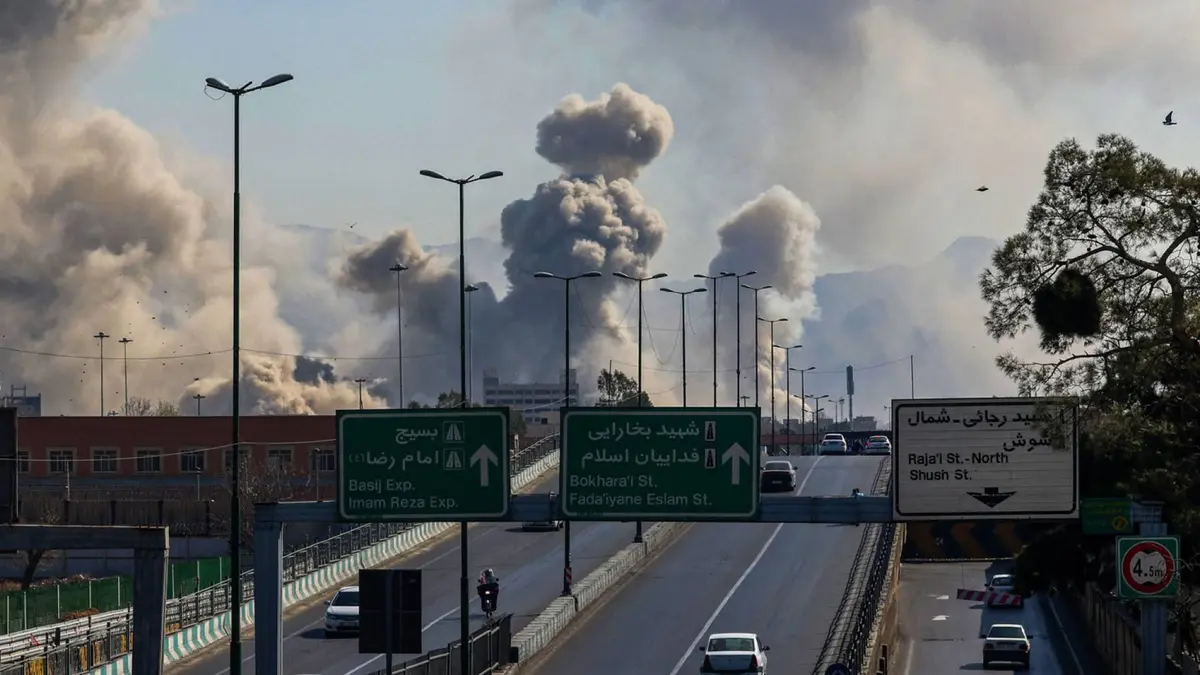 ضربات أمريكية "إسرائيلية" على مجمع للبتروكيماويات في جنوب غرب إيران