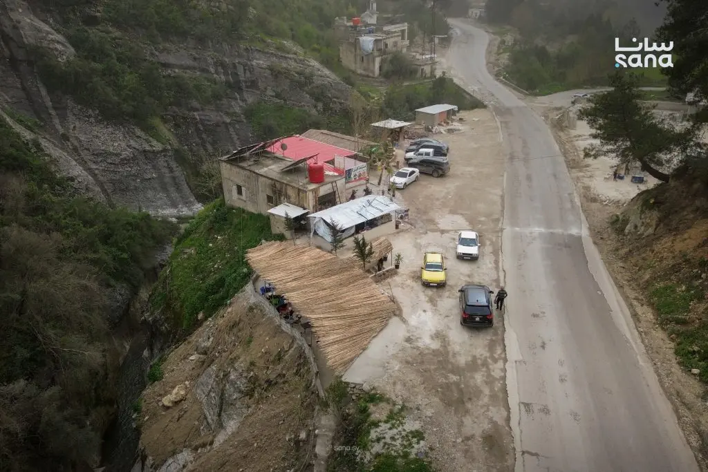 قرية القساطل في ريف اللاذقية تستعيد مكانتها السياحية