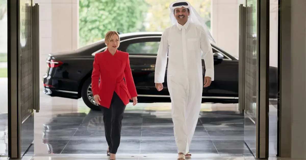 أمير قطر وميلوني يدعوان إلى مسار دبلوماسي لاحتواء "أزمة الشرق الأوسط"