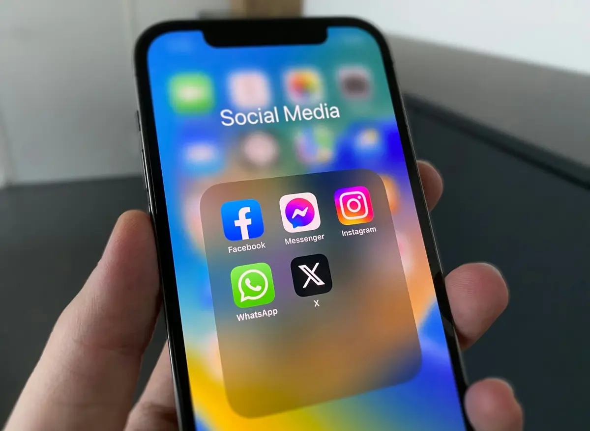 شركة ميتا تغلق موقع Messenger في هذا الموعد