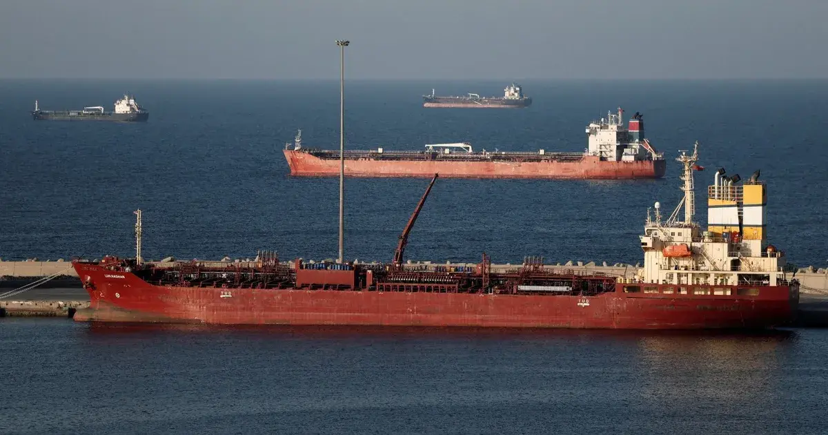 رموز سرية والدفع باليوان.. كيف تؤسس إيران نظاما جديدا لعبور مضيق هرمز؟