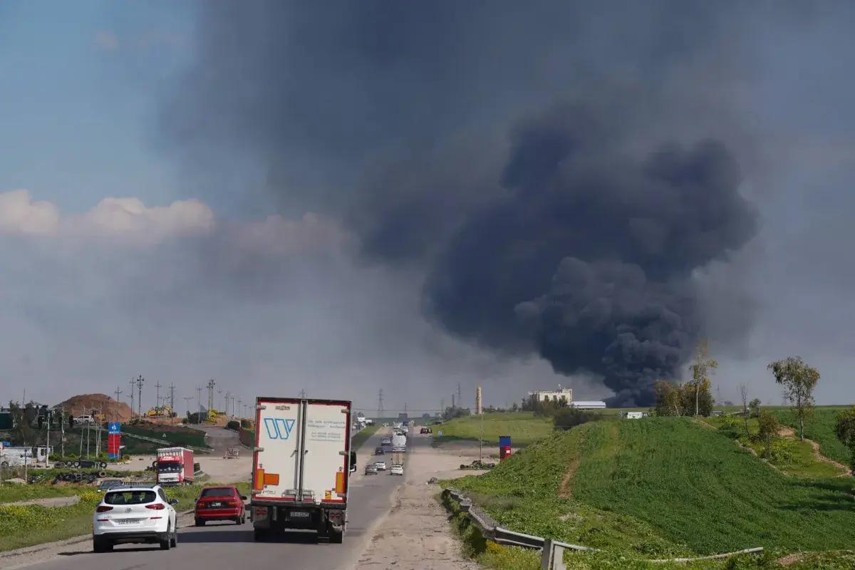 العراق يغلق معبر الشلامجة مع إيران بعد غارات أوقعت 6 ضحايا