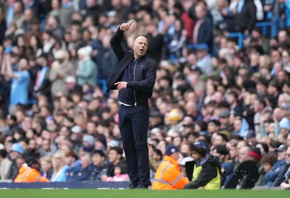 أول تعليق من سلوت بعد خسارة ليفربول برباعية أمام مانشستر سيتي