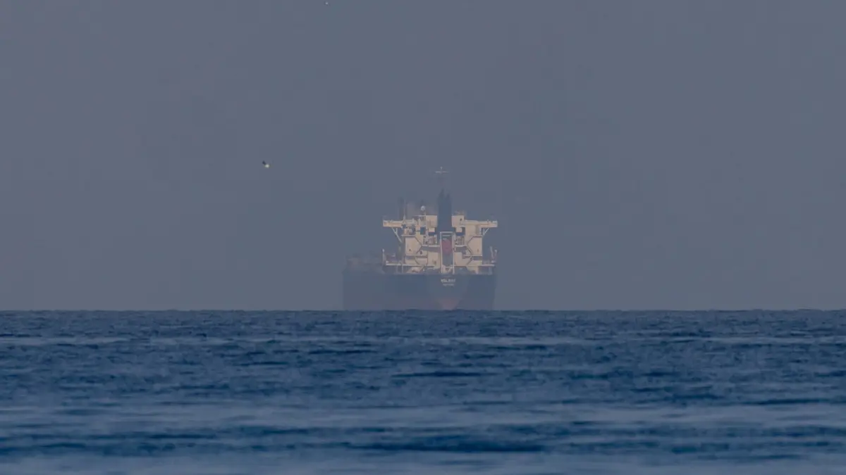 إيران تعلن عن تطور بشأن عبور "السلع الأساسية" من مضيق هرمز